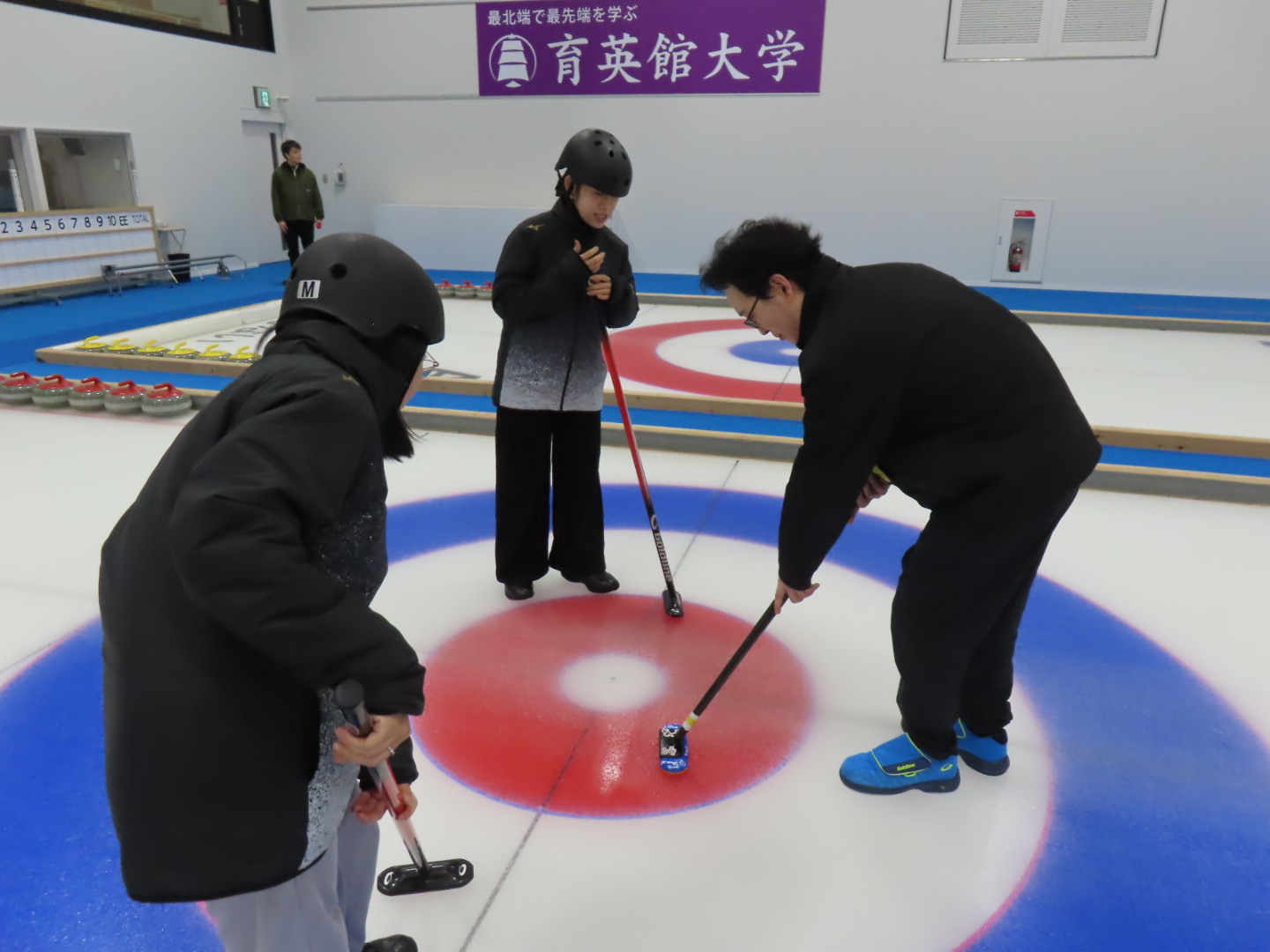 11_カーリング2 (JPEG 224KB)